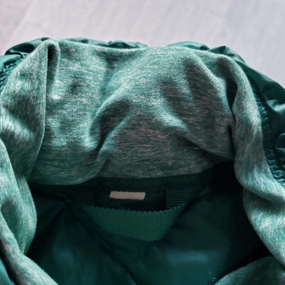 Lululemon Vest - Picture 11 of 12